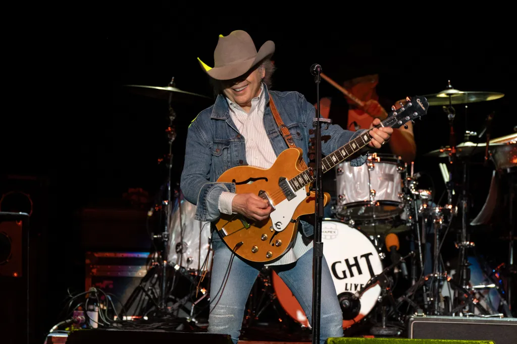 Dwight Yoakam